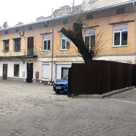 Apartment Lviv Bagian luar foto