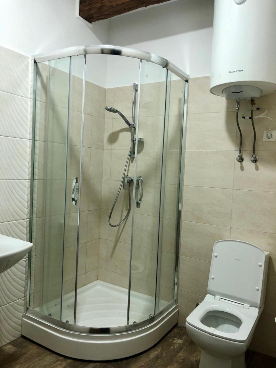 Apartment Lviv Bagian luar foto