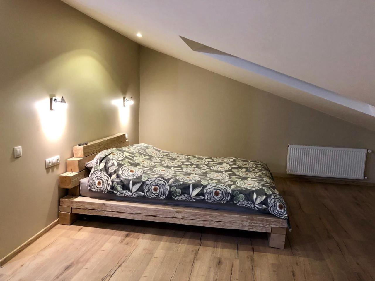 Apartment Lviv Bagian luar foto